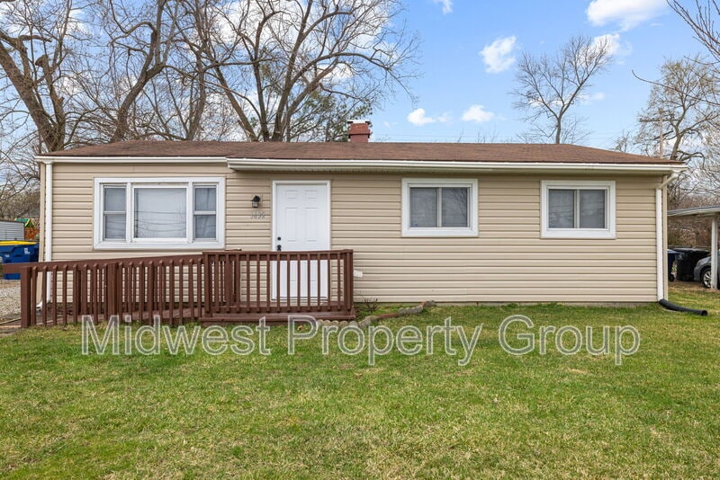 Primary Photo - 1432 E Pitman Ave