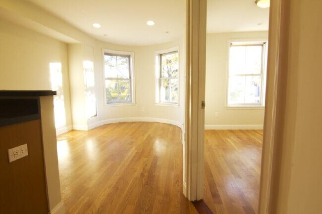 Foto del edificio - 108 Hammond St