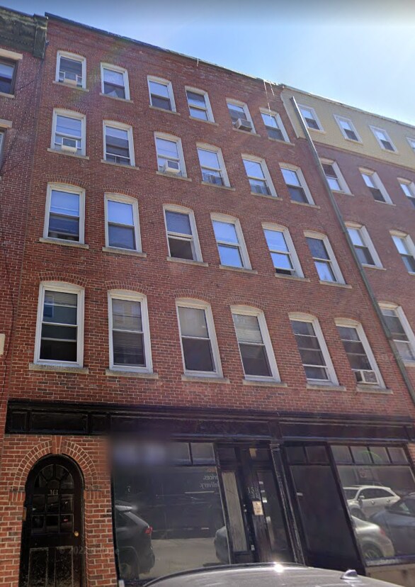 Foto del edificio - 161 Endicott St