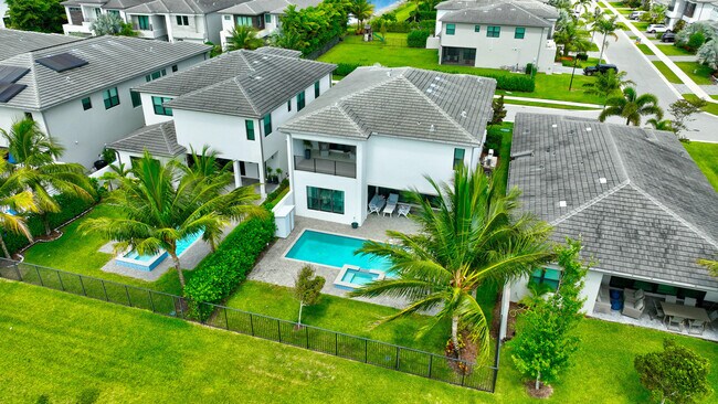 Foto del edificio - 17222 Blue Bayou Dr