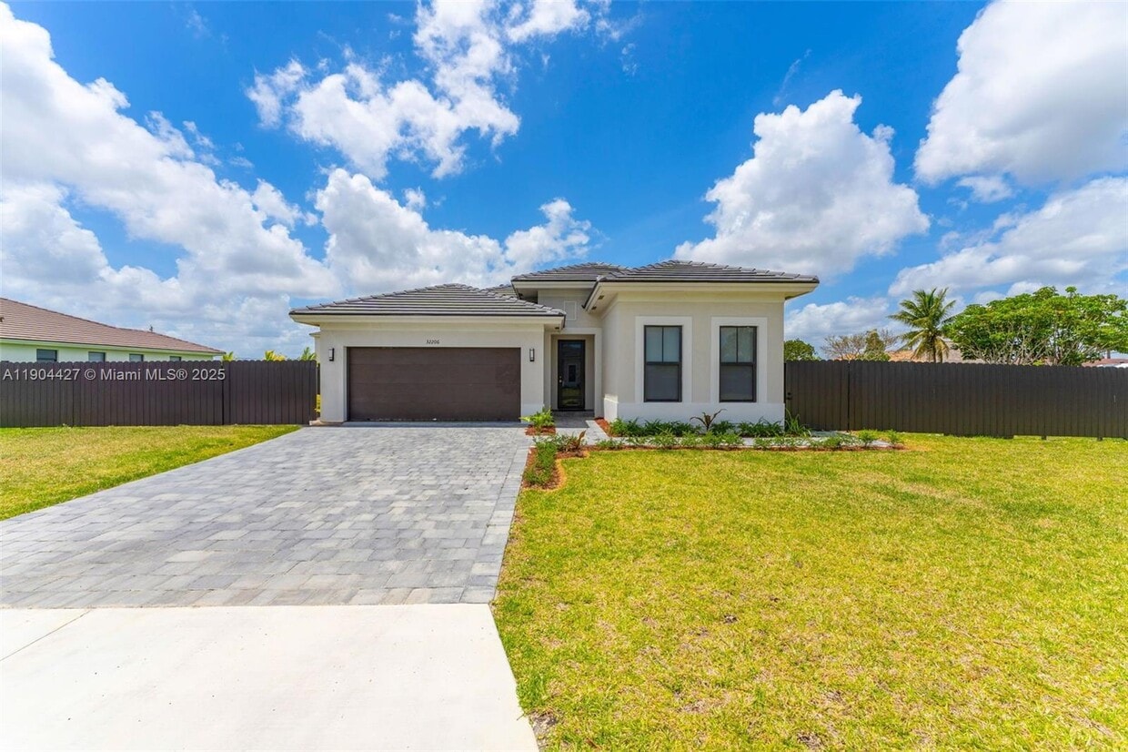 Foto principal - 32206 SW 196th Ave