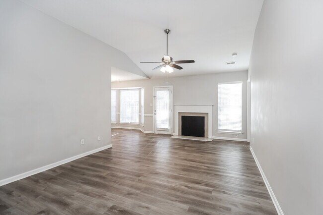 Building Photo - 10509 Brawley Ln