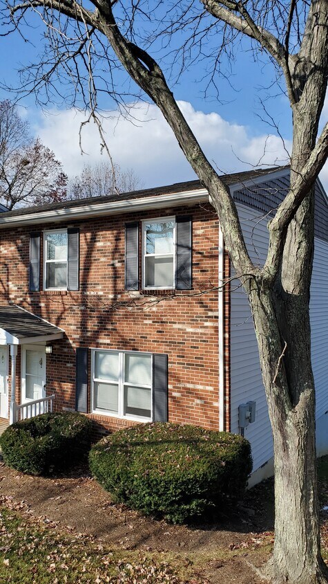 end unit right next to bus stop - 200 Pheasant Run Dr