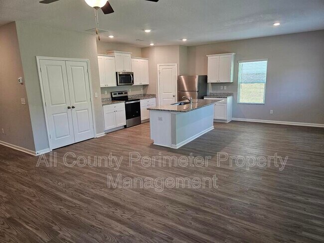Building Photo - 303 Augusta Woods Dr