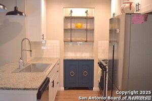 Foto del edificio - 204 Royal Dr