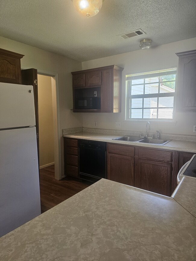 Building Photo - 2013 Cherrybark Bend