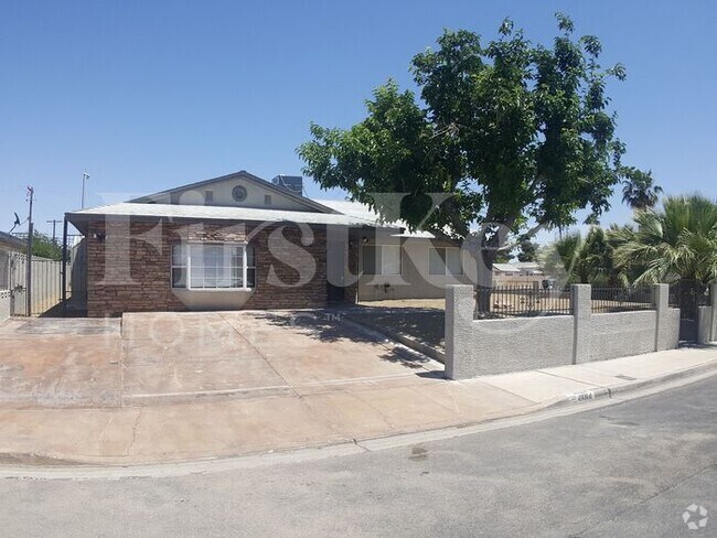 Building Photo - 4684 El Canasta Way