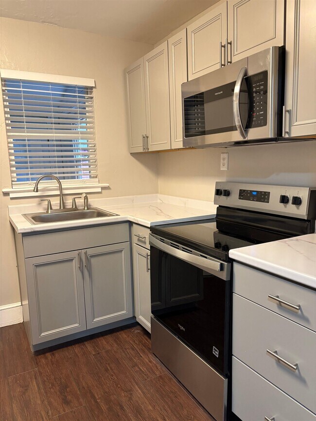 Foto del edificio - 1130 Cherry Laurel St