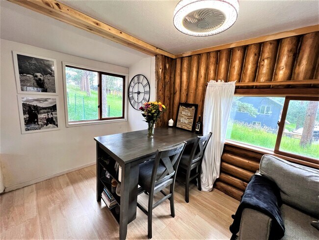 Foto del edificio - 30022 Hilltop Dr