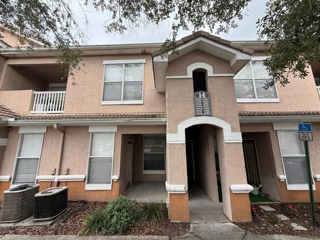 Building Photo - 17977 Villa Creek Dr