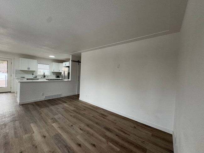 Building Photo - Charming Newly Remodeled 3-Bedroom Ranch Home with Modern Upgrades!