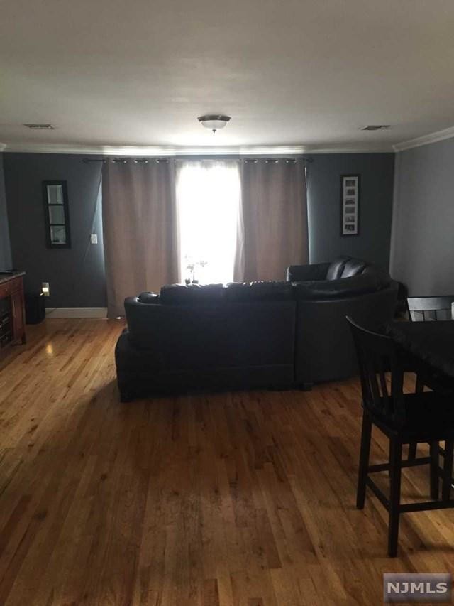 Building Photo - 3 bedroom in Newark NJ 07105