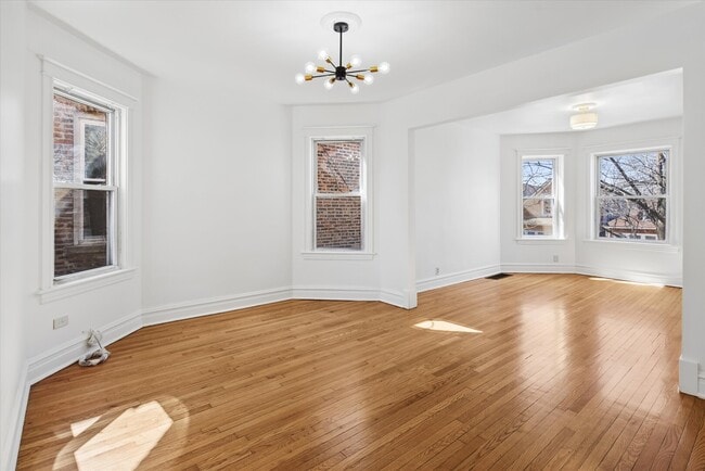 Building Photo - 1931 N Kostner Ave