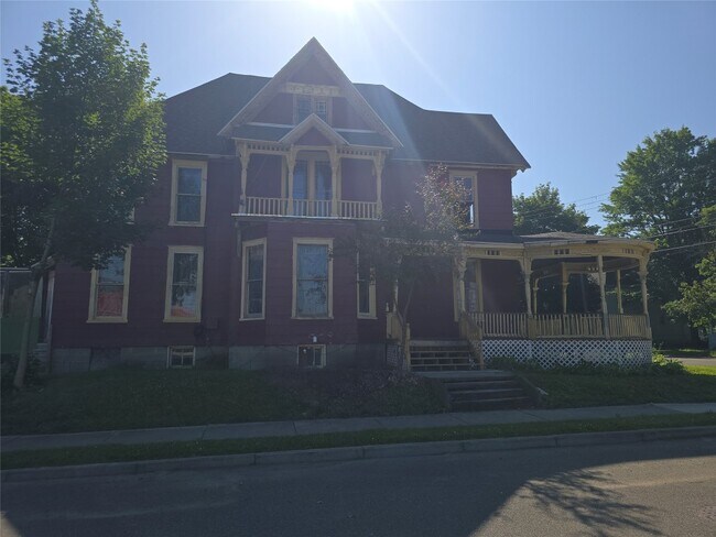 Building Photo - 17 Frederick St