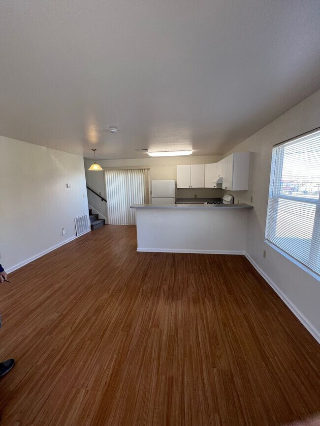 Foto del edificio - 3315 Smith Dr