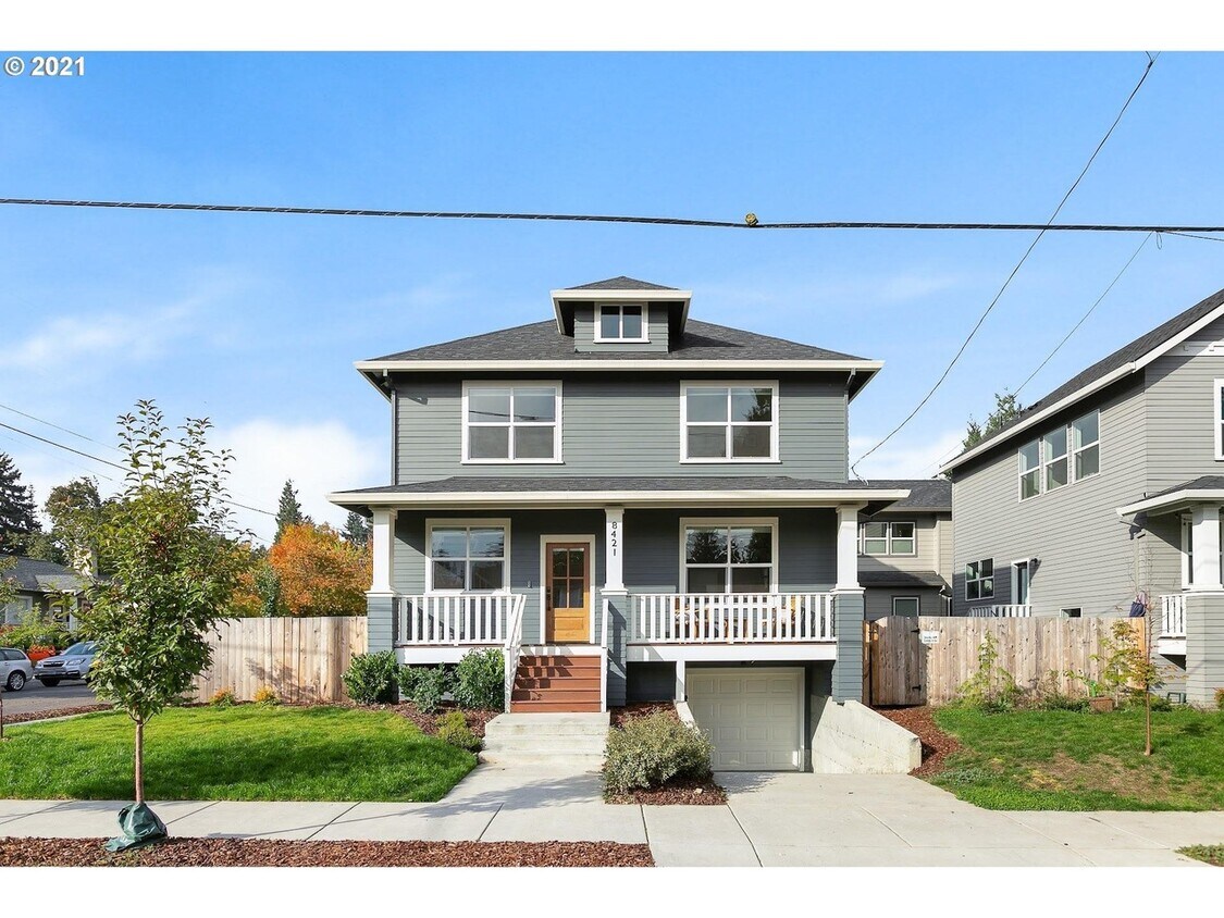Foto principal - 8421 N Burrage Ave
