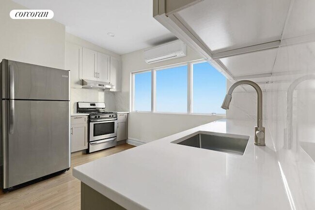 Building Photo - 47-18 11th St