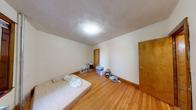 Foto del edificio - 221 Chestnut Hill Ave