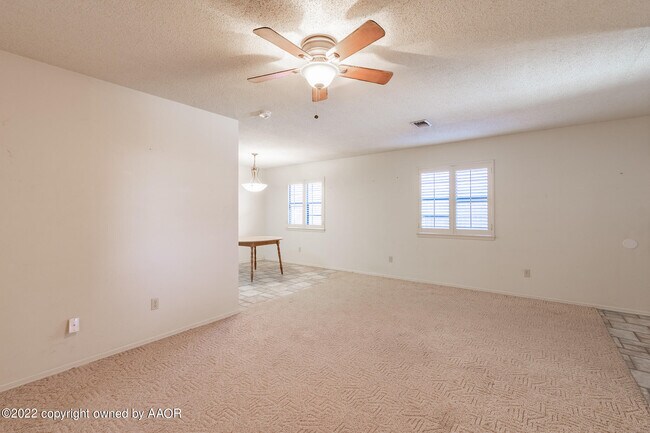 Building Photo - 1609 9th Ave