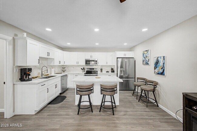 Foto del edificio - 1440 N Idaho Rd