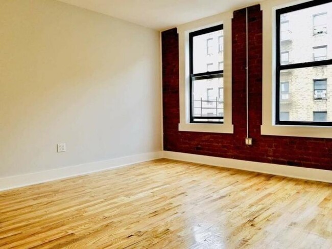 Foto del edificio - 1 bedroom in BRONX NY 10468