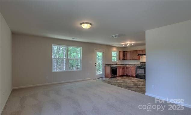 Building Photo - 2040 E Park Dr