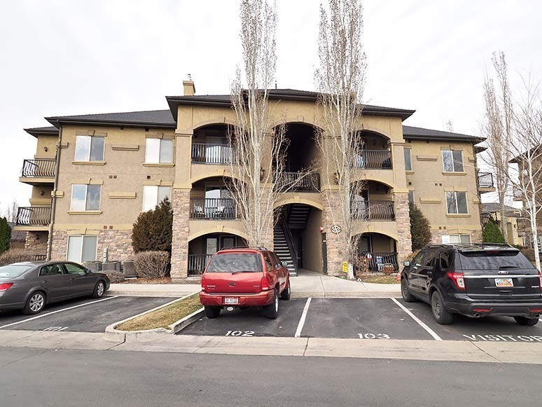 Foto principal - Beautiful 3 bedroom Condo in Pleasant Grov...