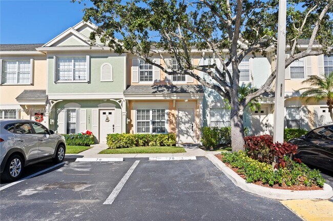 Foto del edificio - 16675 Hemingway Dr