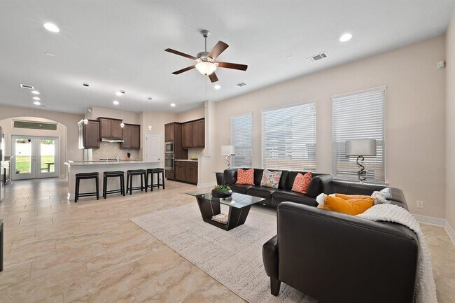 Foto del edificio - 6321 Llano Stage Trl