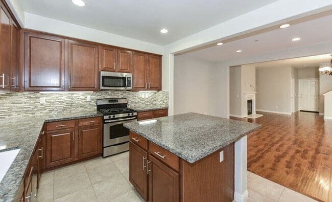 Building Photo - 10528 Ponderosa Cir