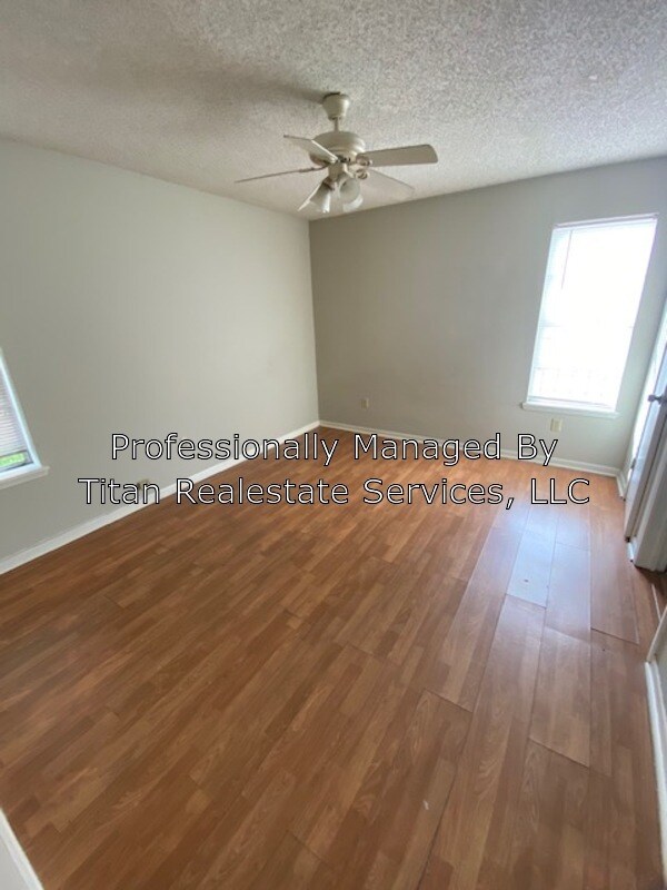 Building Photo - 310 Vieux Orleans Cir