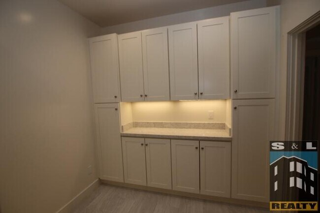 Building Photo - 1 bedroom in San Francisco CA 94117