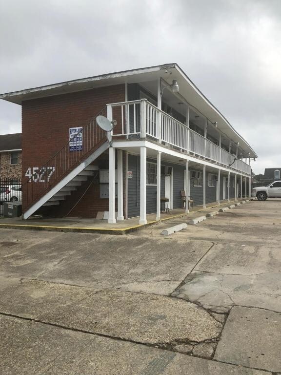 Foto del edificio - 4527 Tigerland