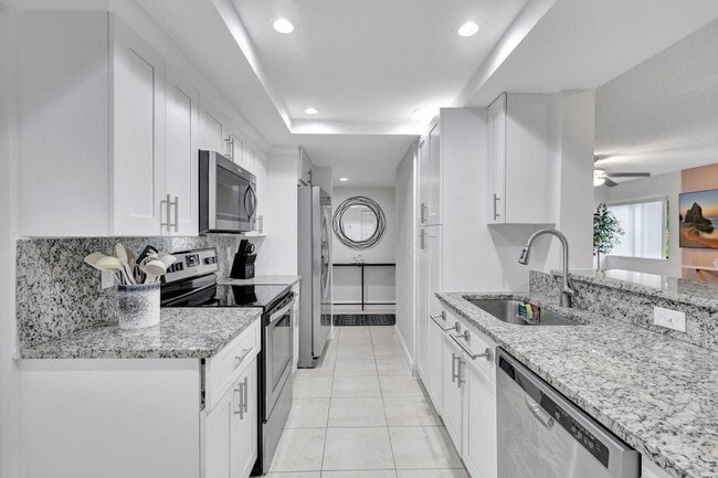 Foto del edificio - 12641 Westhampton Cir