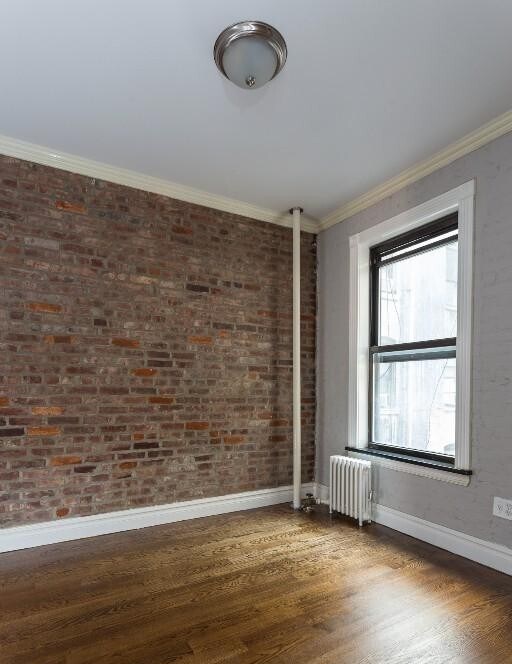 Foto del edificio - 340 E 18th St