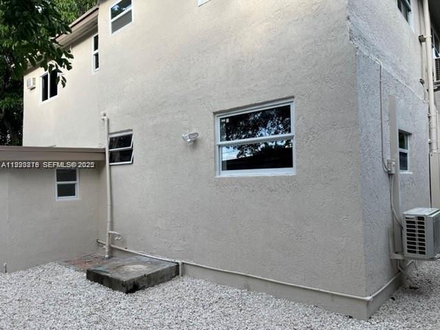 Foto del edificio - 5444 NW 5th Ave