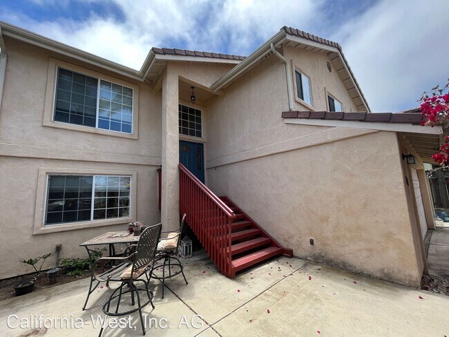 Building Photo - 3 br, 2.5 bath House - 868 Saratoga Avenue