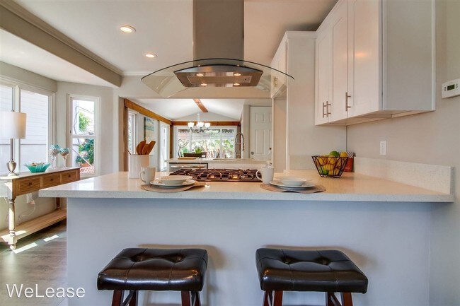 Building Photo - 2 br, 1 bath House - 4476 Muir Ave