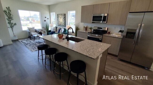 Foto del edificio - 641 Homestead Ave