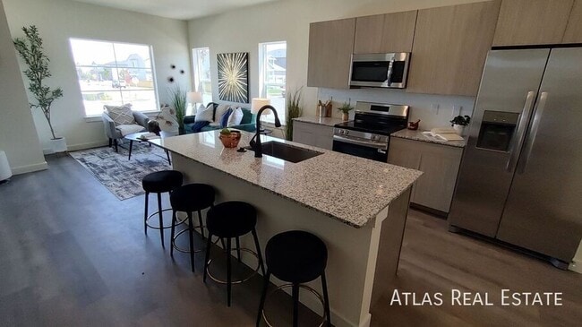 Photo - 657 Leland Aly Apartment