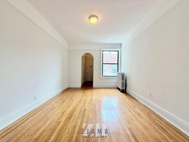 Foto del edificio - 2 bedroom in BROOKLYN NY 11226