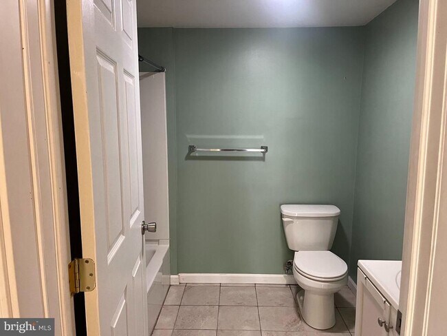 Foto del edificio - 805 W Atlantic Ave