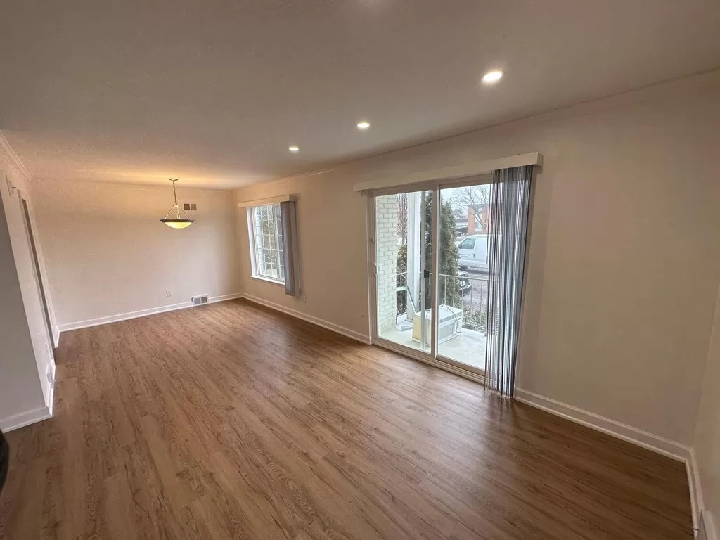 1955 Axtell Dr Unit 2, Troy, MI 48084 Condo for Rent in Troy, MI