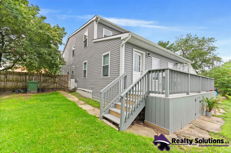 Primary Photo - 239 Broad St