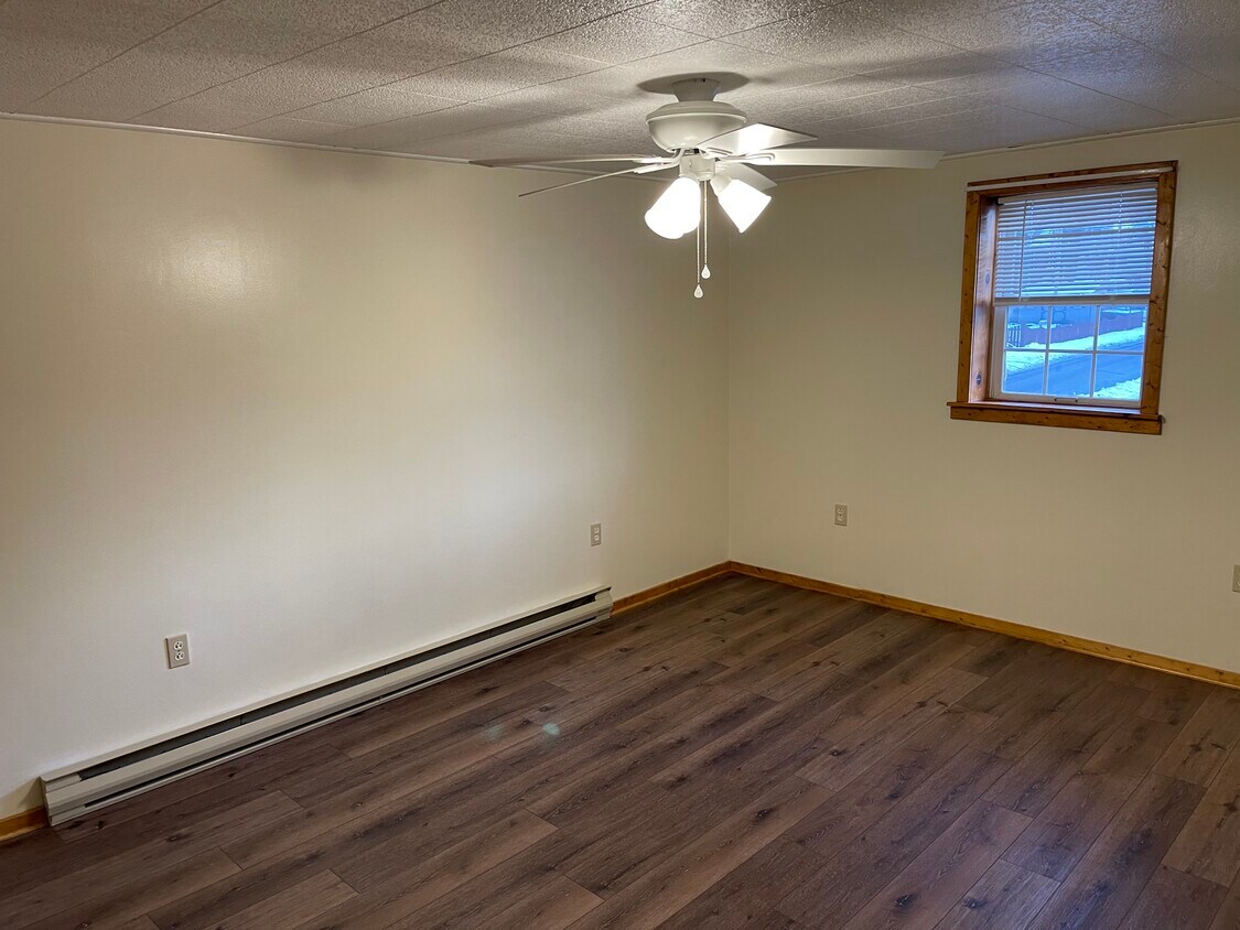 300 E 2nd St Unit 1, Williamsburg, PA 16693 300 E 2nd St Williamsburg