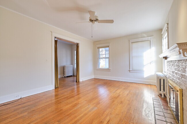 Building Photo - 2900 Ordway St NW