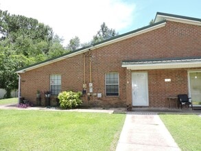 Building Photo - 1327 Jasma Ln