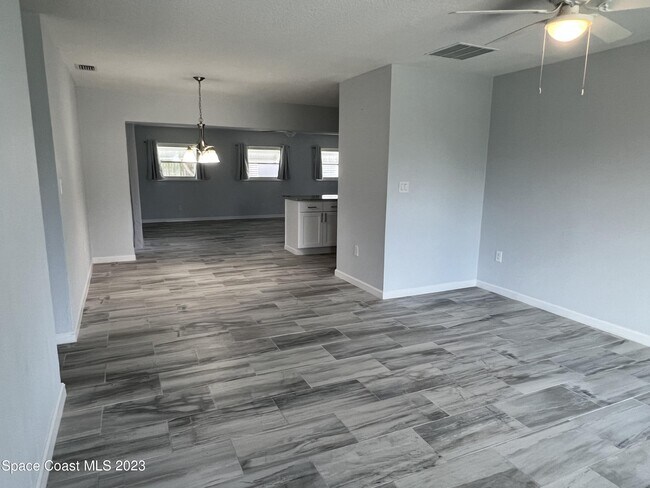 Building Photo - 780 Mohawk Ave