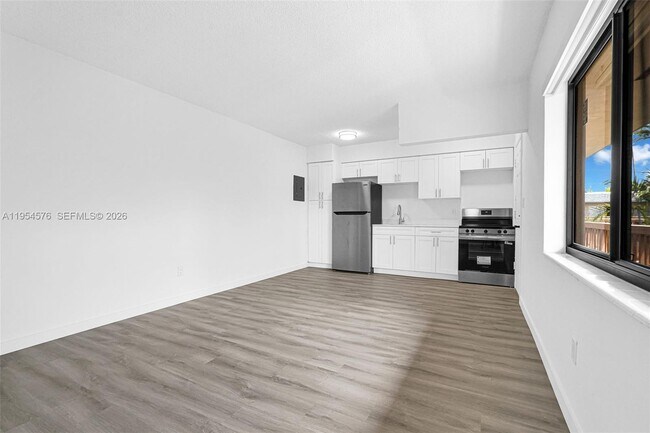 Building Photo - 13210 Memorial Hwy