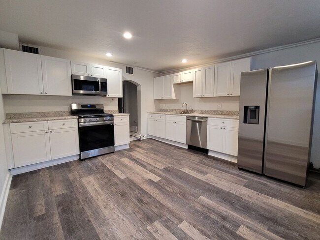 Foto del edificio - 1146 Woods Run Ave